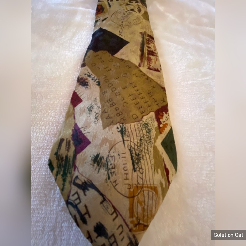Graphic tie by Perry Ellis